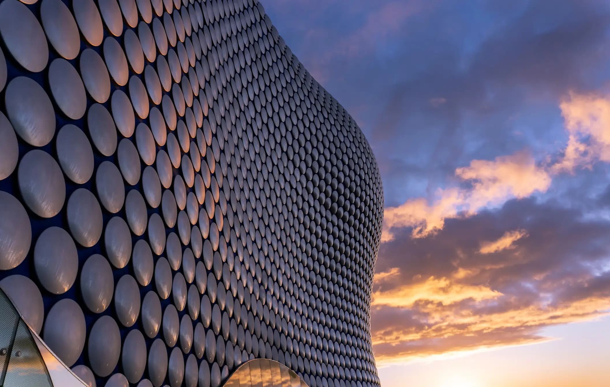 An image of the bullring shopping center in Birmingham City Center